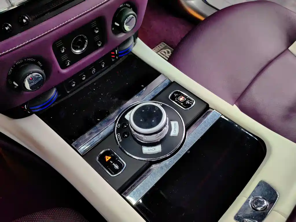 Rolls-Royce Ghost 2015 — фото 8