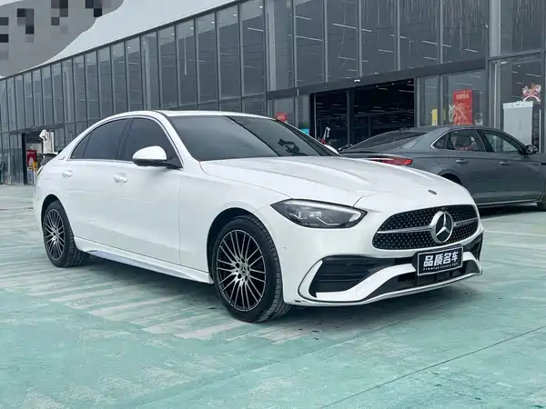Mercedes-Benz C-Class 2024