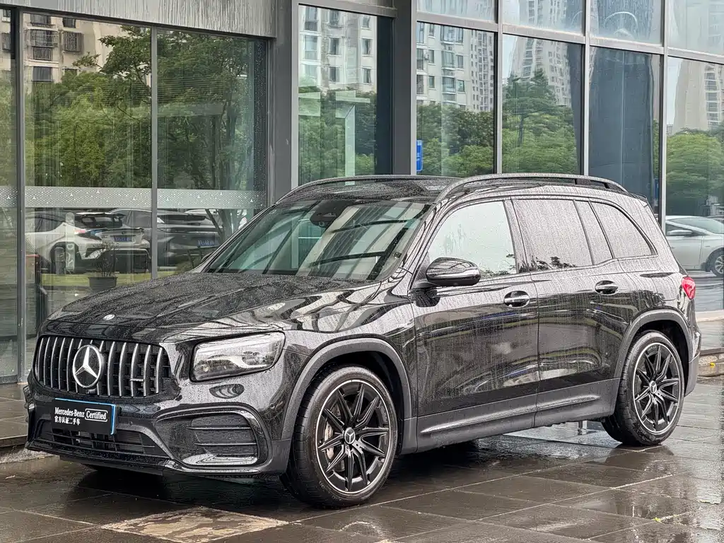 Mercedes-Benz GLB AMG 2025