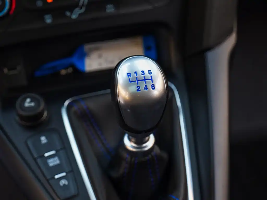 Ford Focus 2018 — фото 13