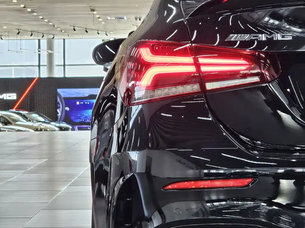 Mercedes-Benz A-Class AMG 2023 — фото 4