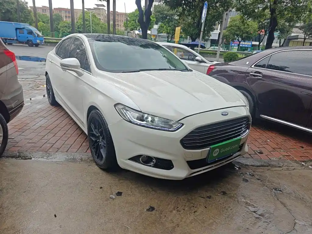Ford Mondeo 2015 — фото 4