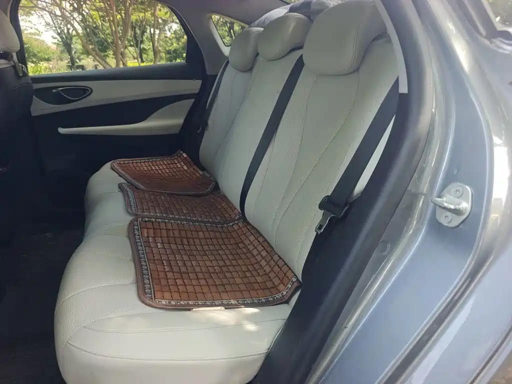 BYD Seal 05 DM-i 2025 — фото 15