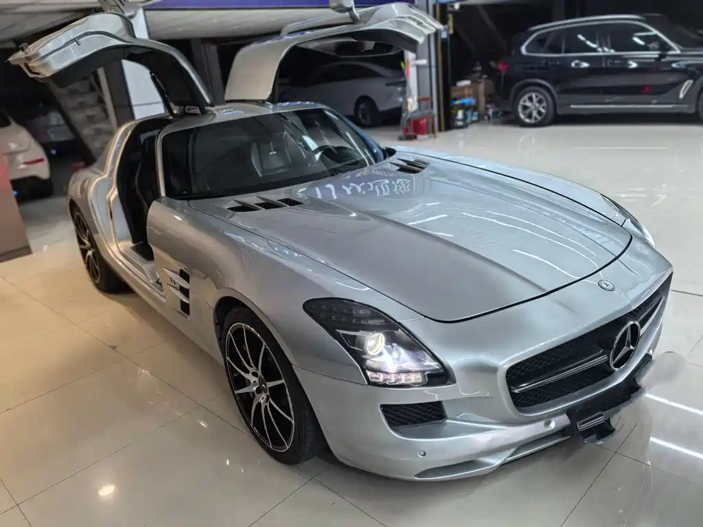 Mercedes-Benz SLS AMG 2013