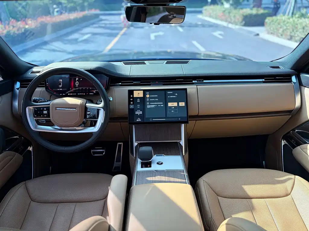 Land Rover Range Rover 2025 — фото 14