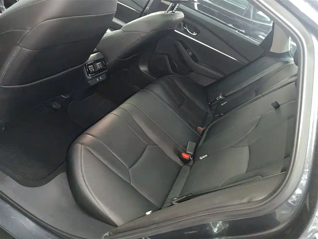 Honda Accord 2024 — фото 17