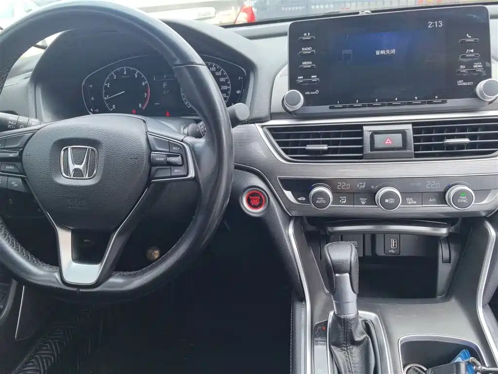 Honda Accord 2020 — фото 10