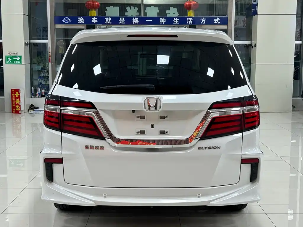 Honda Elysion 2018 — фото 14