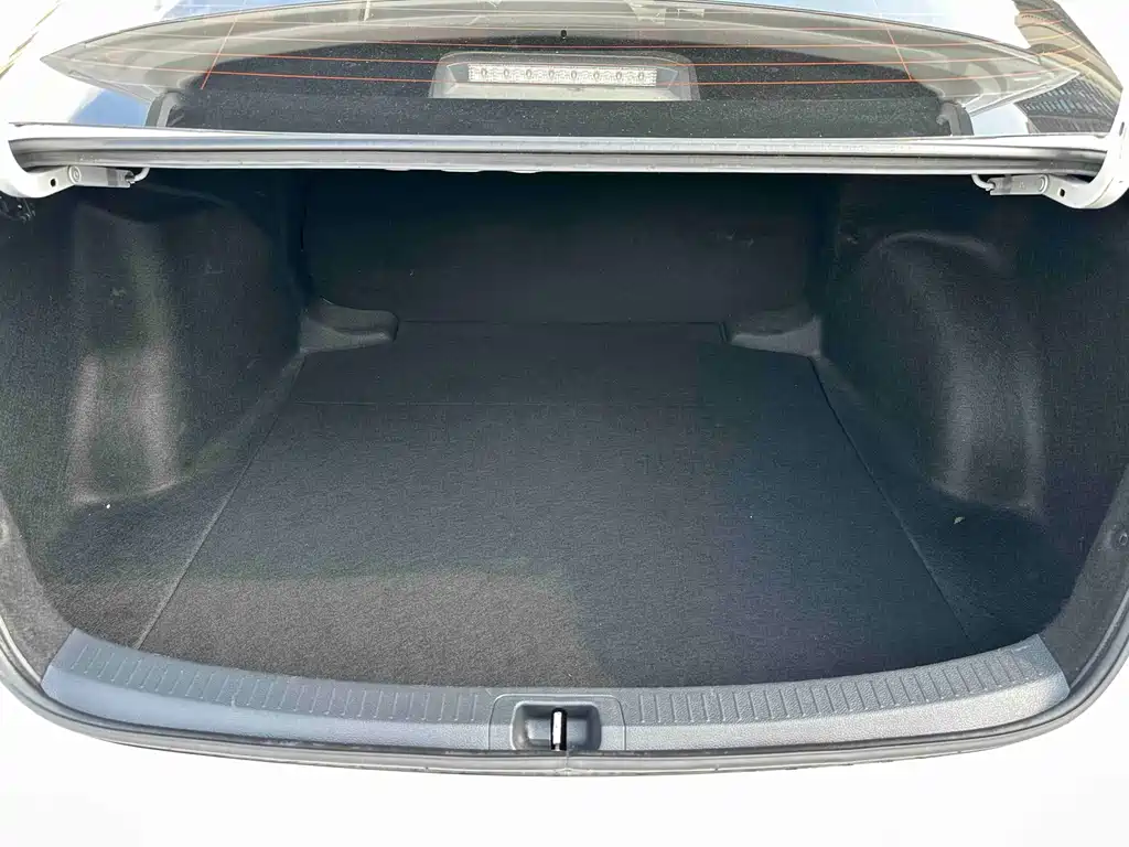 Toyota Corolla 2022 — фото 21
