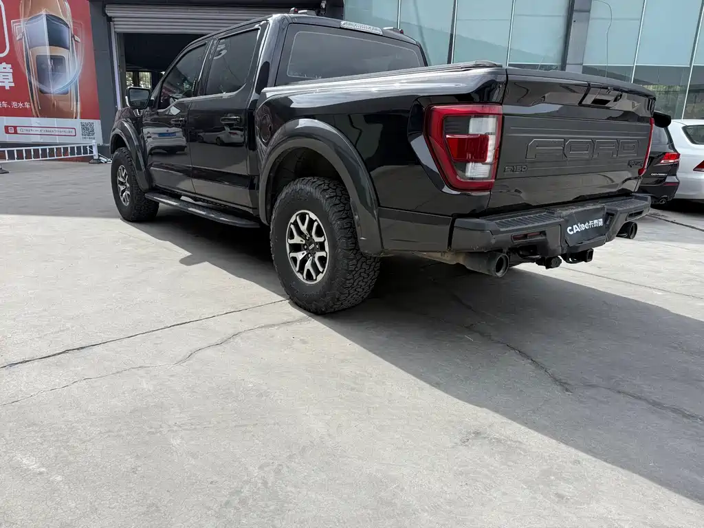 Ford F-150 Raptor 2024