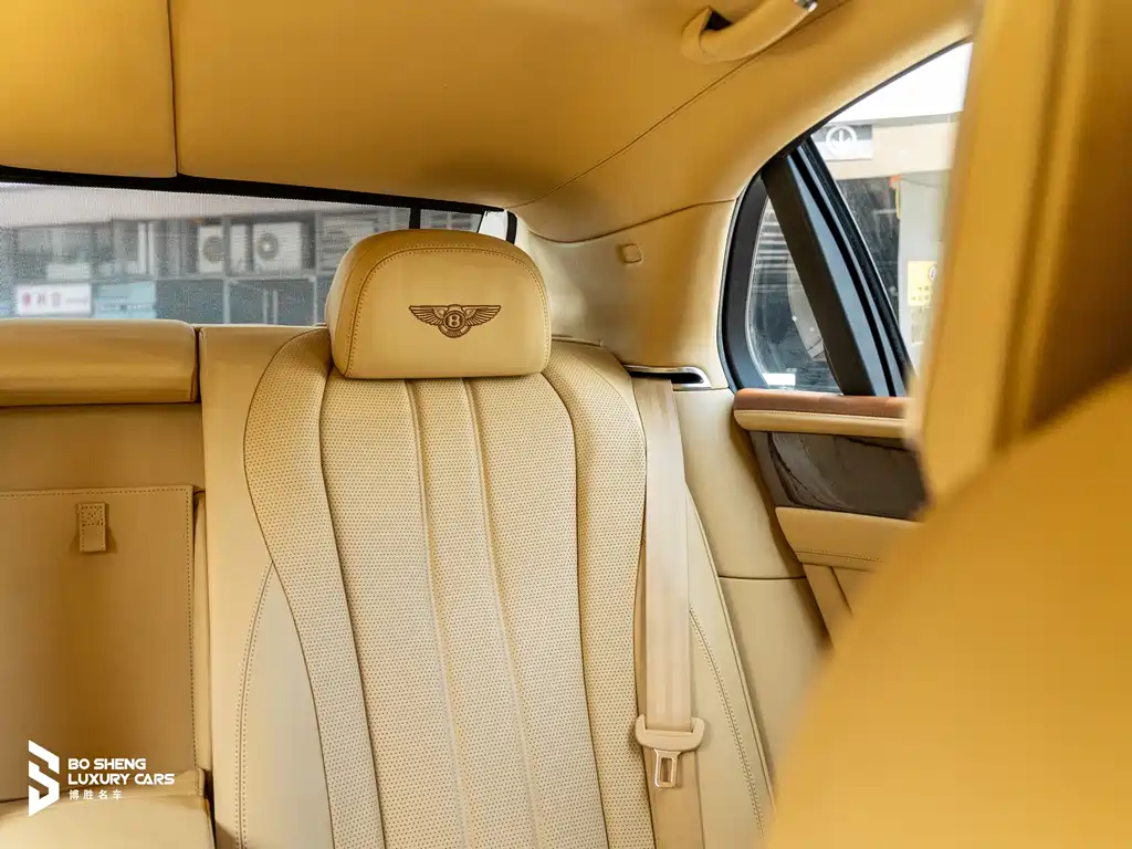Bentley Flying Spur 2016 — фото 27
