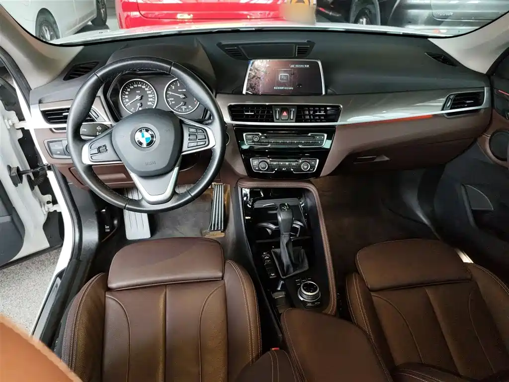 BMW X1 2018 — фото 6
