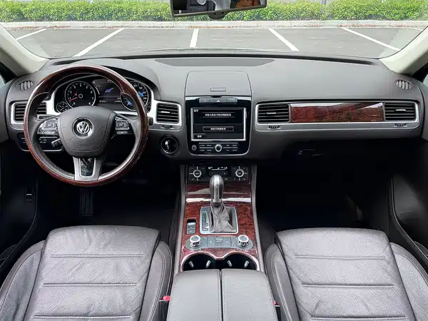 Volkswagen Touareg 2015