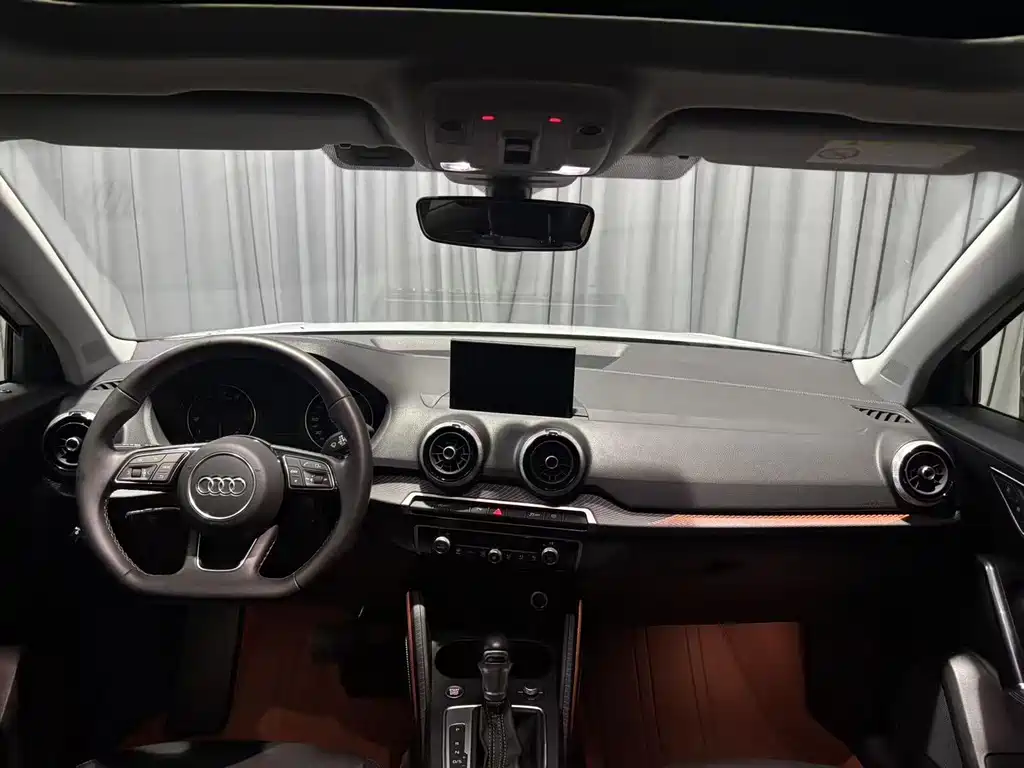 Audi Q2L 2022