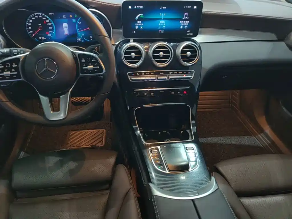 Mercedes-Benz GLC 2020 — фото 13