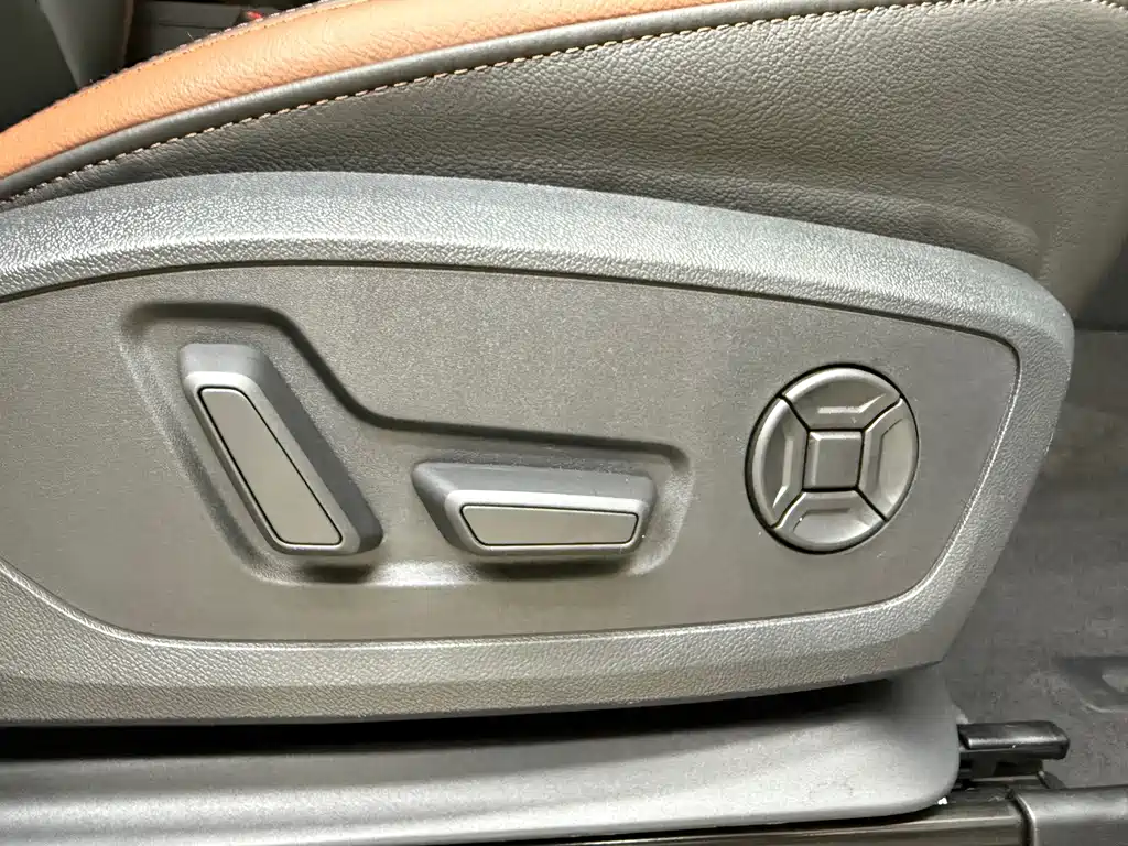 Audi Q3 2020 — фото 28