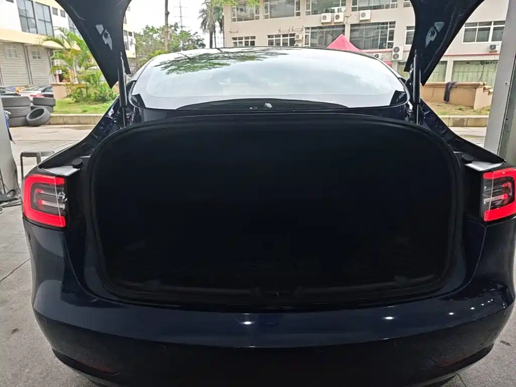 Tesla Model 3 2019 — фото 19
