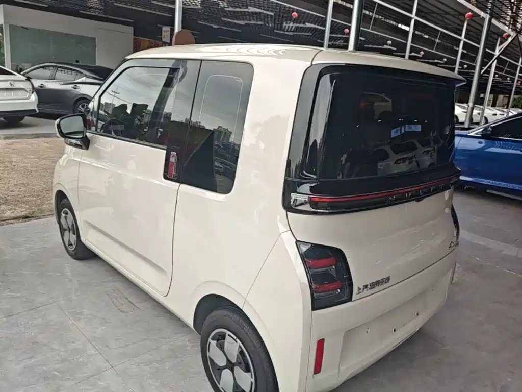 Wuling Air ev Clear Sky 2023 — фото 5