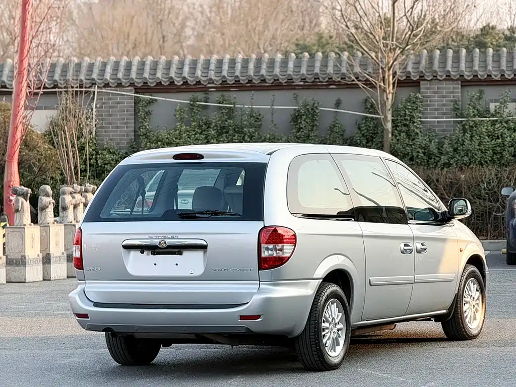 Chrysler Grand Voyager 2013 — фото 6