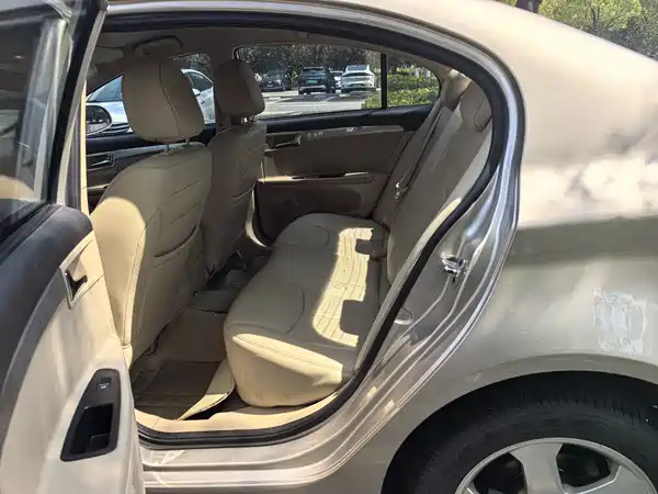 Roewe 350 2014