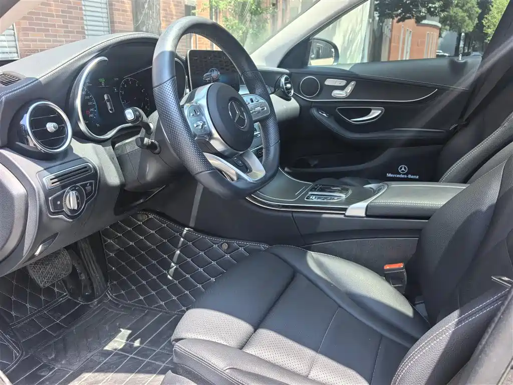 Mercedes-Benz C-Class 2020