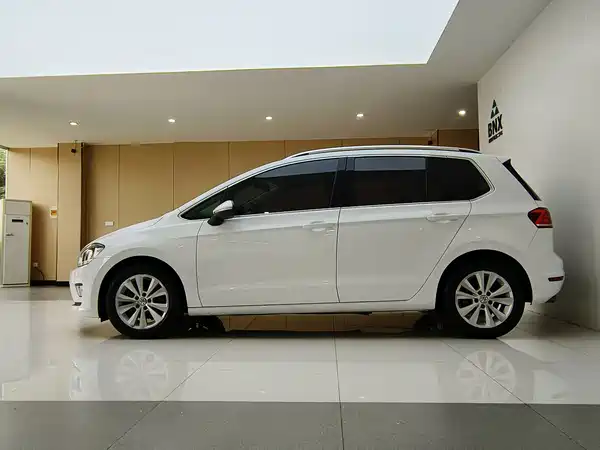 Volkswagen Golf Jialu 2017
