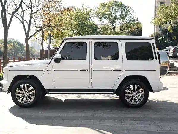 Mercedes-Benz G-Class 2023
