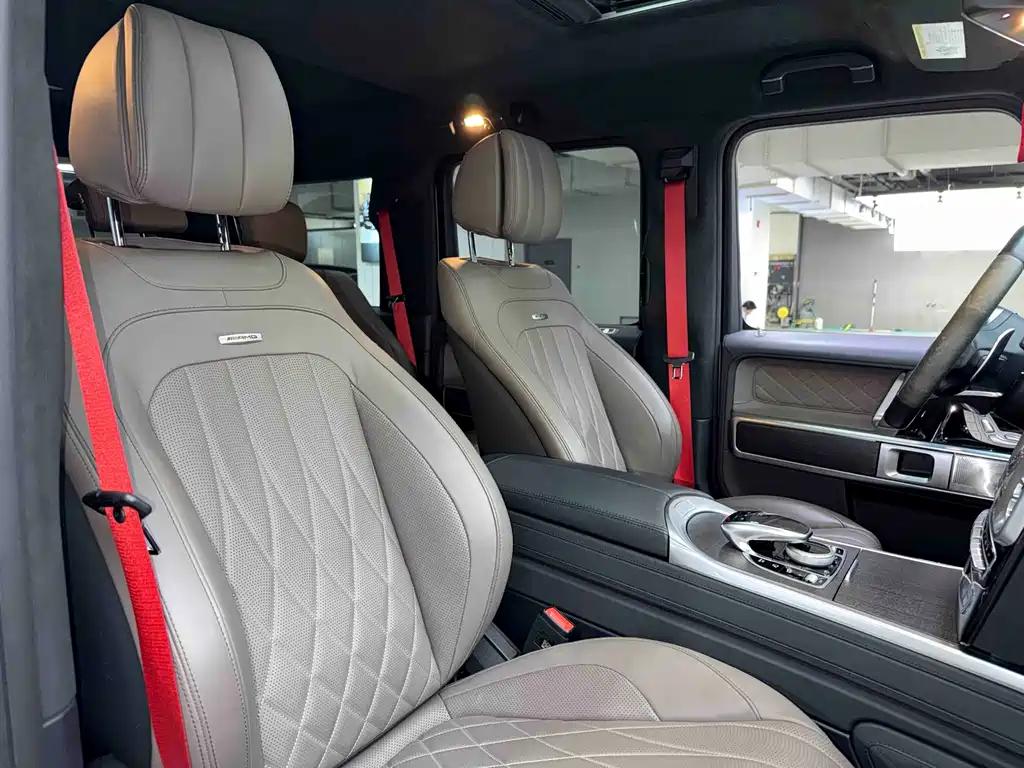 Mercedes-Benz G-Class AMG 2023 — фото 24