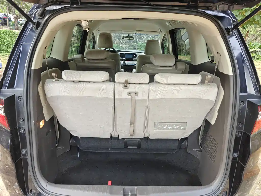 Honda Odyssey 2018 — фото 14