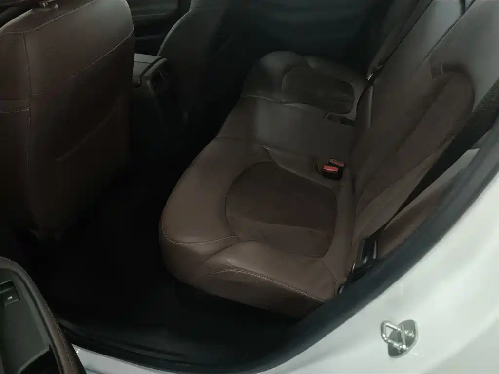 Buick Envision Plus 2017 — фото 13