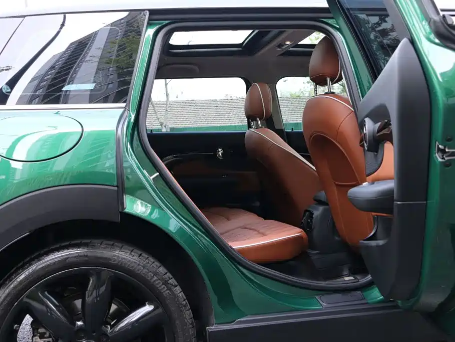 MINI Clubman 2022 — фото 12