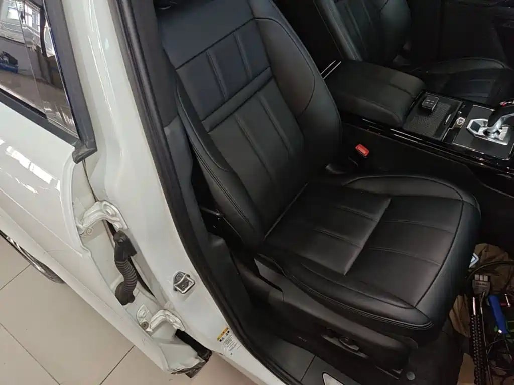 Land Rover Evoque 2020 — фото 20
