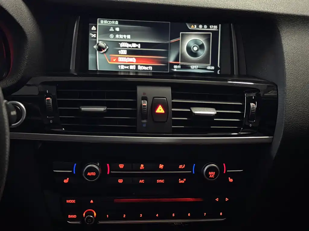 BMW X3 2016 — фото 11