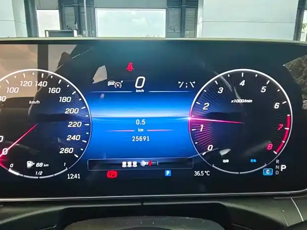 Mercedes-Benz C-Class 2023