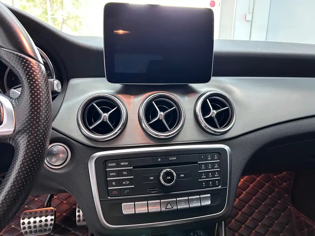 Mercedes-Benz CLA 2017 — фото 18