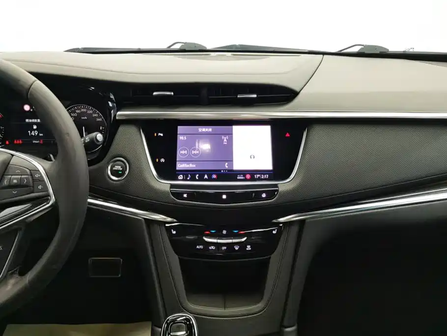 Cadillac XT5 2019 — фото 13