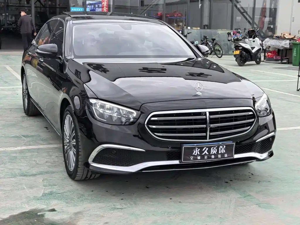 Mercedes-Benz E-Class 2023 — фото 3