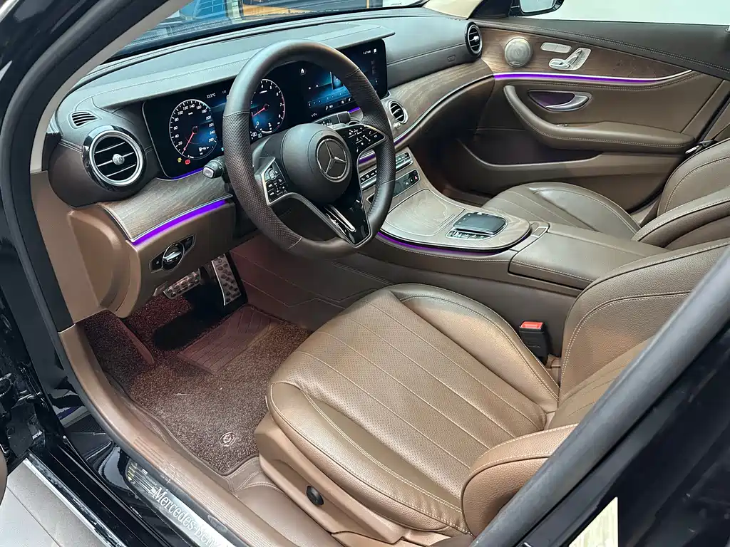 Mercedes-Benz E-Class 2023 — фото 15