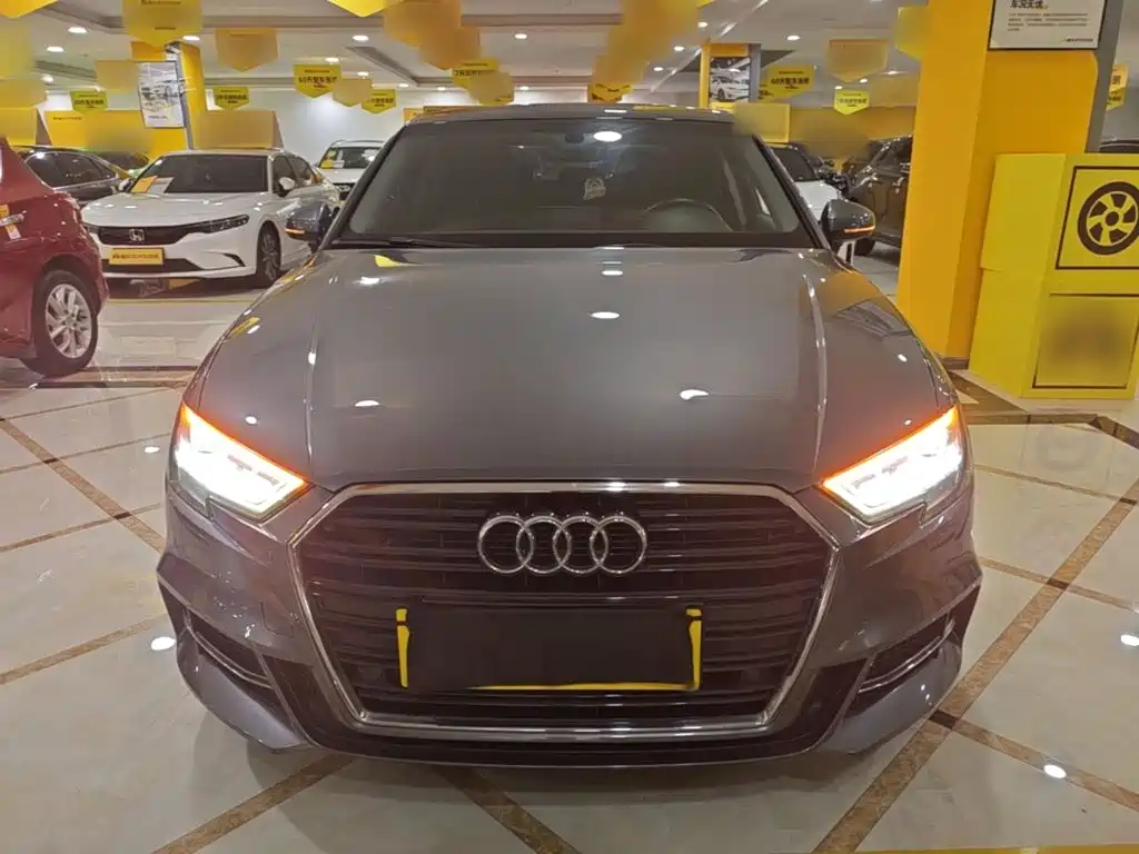 Audi A3 2018 — фото 3