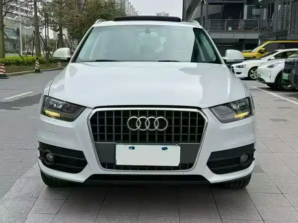 Audi Q3 2015