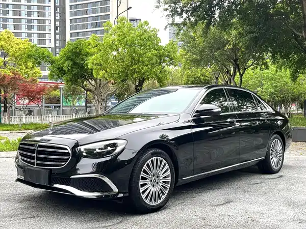 Mercedes-Benz E-Class 2023