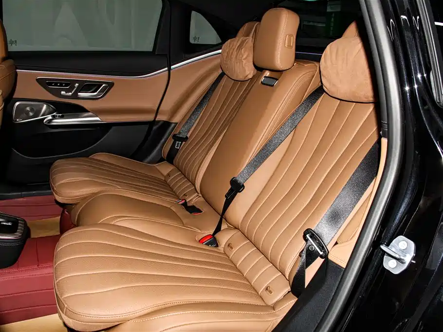 Mercedes-Benz E-Class 2025 — фото 20