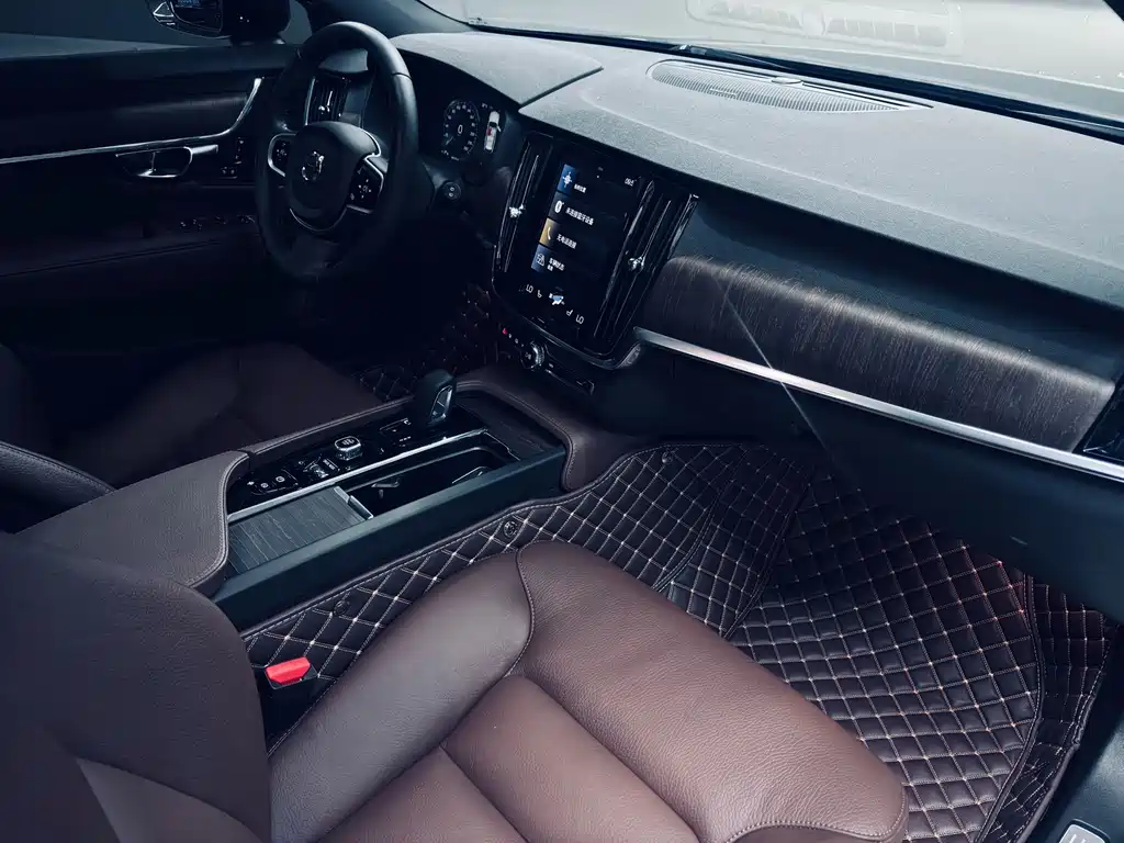 Volvo V90 2021 — фото 14