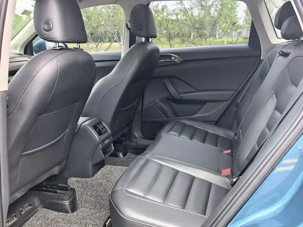 Volkswagen Tharu 2019
