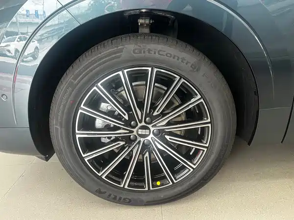 Geely Galaxy M9 2025