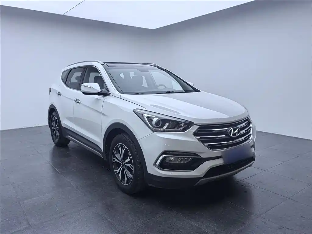 Hyundai Santa Fe 2018 — фото 12