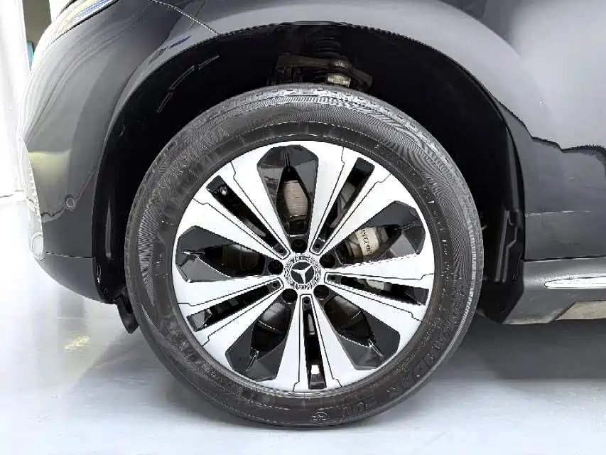 Mercedes-Benz EQC 2021