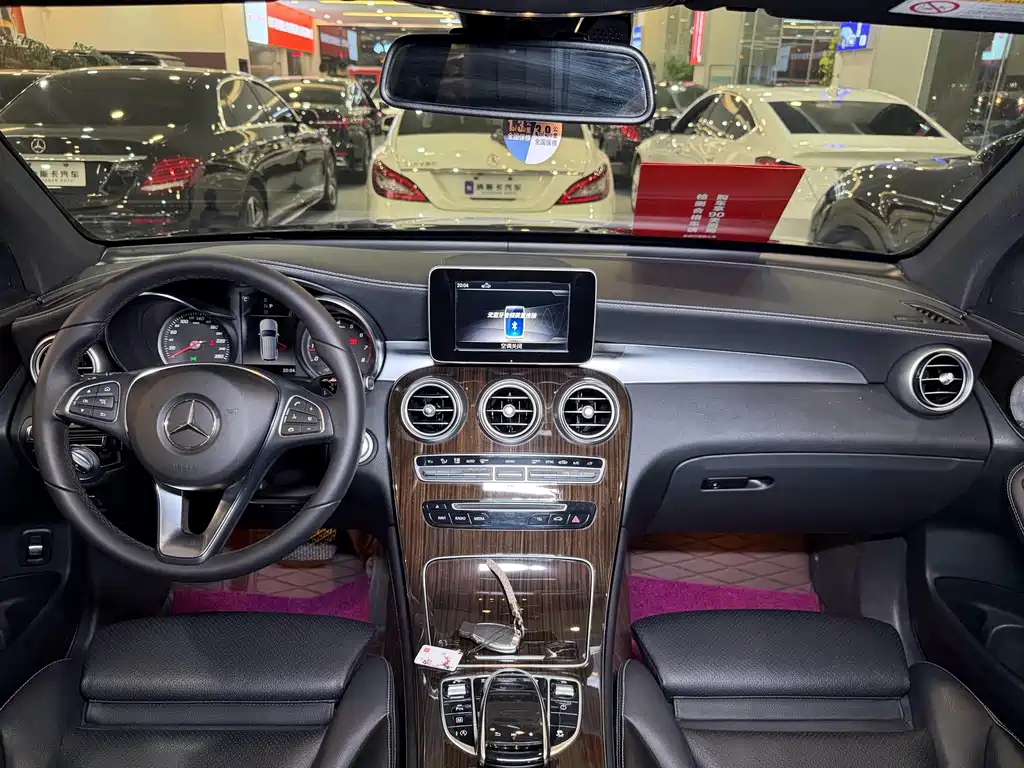 Mercedes-Benz GLC 2018 — фото 14
