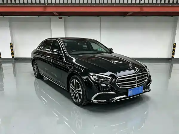Mercedes-Benz E-Class 2023