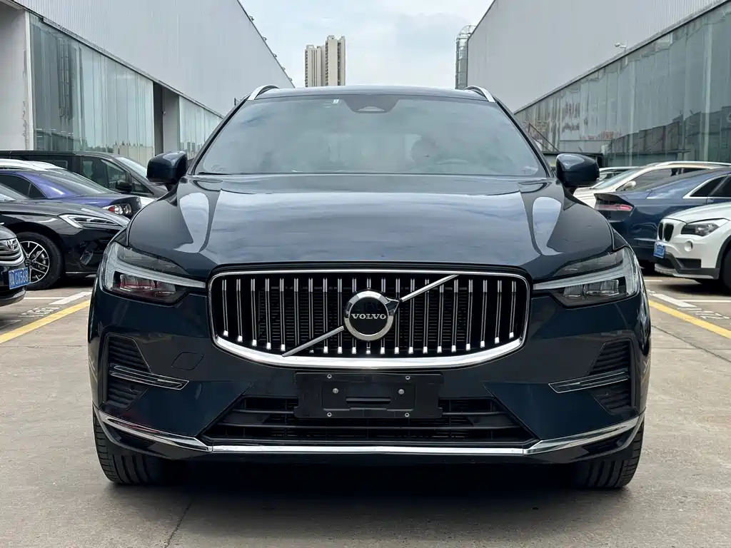 Volvo XC60 2022